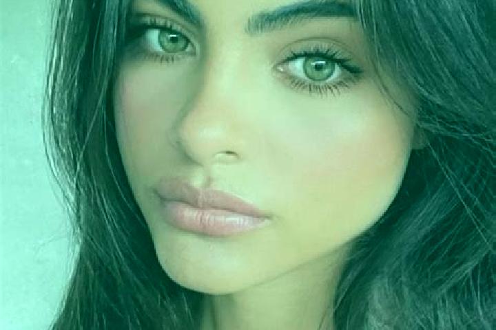 Layla, 22, a brunette dark-eyed indian companion based in Bansalan. Offering Overnight, Domination, Girlfriend Experience, A-Level. Available for incall and ...