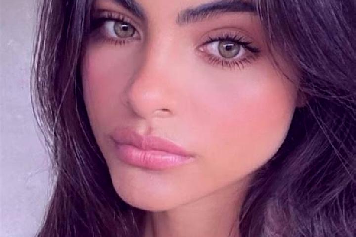 Layla, 22, a brunette green-eyed caucasian companion based in Vinderup. Offering Couples, 69, GFE, Prostate Massage. Available for incall and outcall, overni...