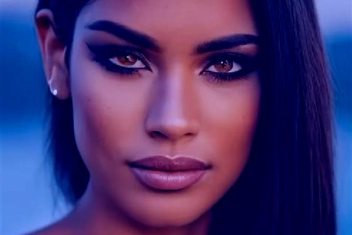 Layla, 22, a dark blonde amber-eyed latina companion based in Romanswiller. Offering Deep French Kissing, 69, Massage. Available for incall and outcall, day ...
