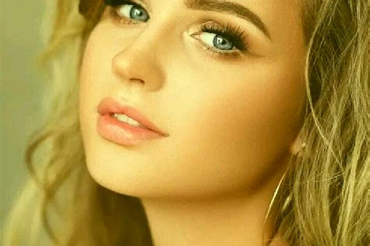 Layla, 22, a dark blonde blue-eyed caucasian companion based in Bonon. Offering Deep French Kissing, Tantra, Fetish. Available for incall and outcall, overni...