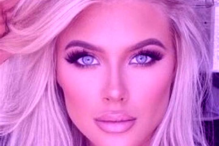 Layla, 22, a platinum blonde hazel-eyed asian companion based in Stephen. Offering Dinner Date, GFE, CIM, BDSM. Available for incall and outcall, overnight b...