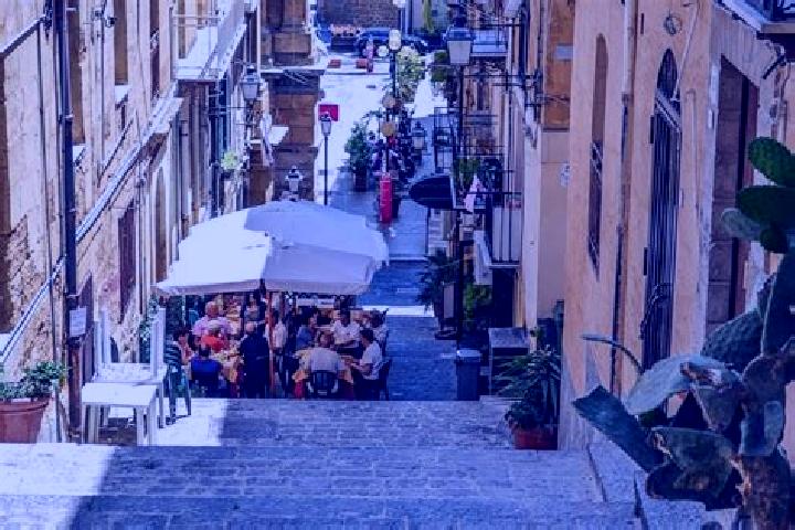 Layla, 22 — Escort in Agrigento, Italy