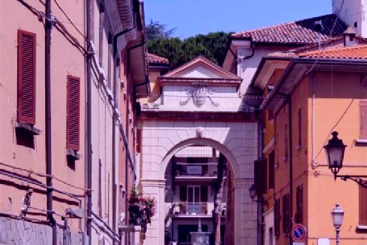 Layla, 22 — Escort in Fontanelice, Italy
