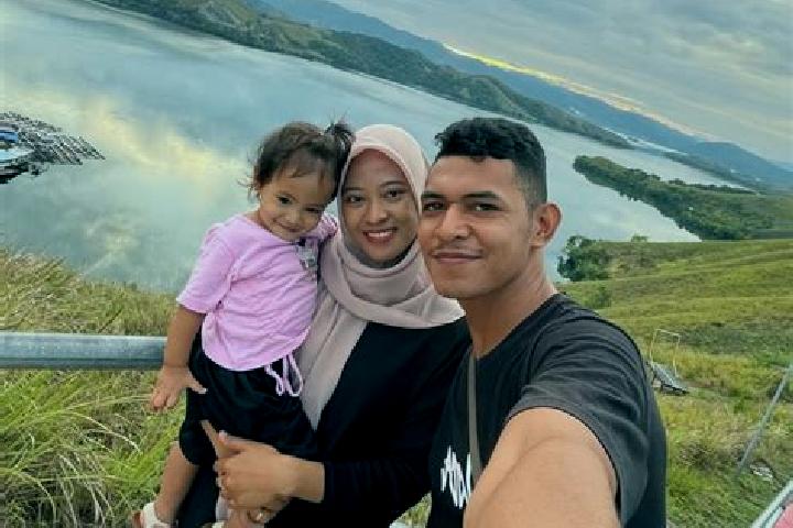 Layla, 22 — Escort in Kumbe, Indonesia