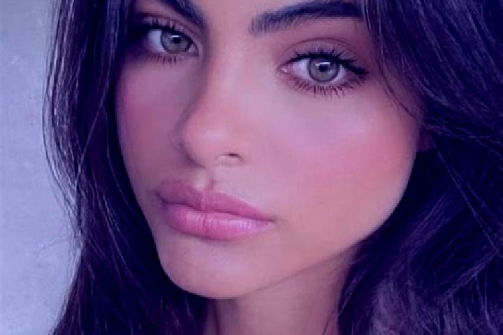 Layla, 23, a black hazel-eyed caucasian companion based in Bucknell. Offering Duos, GFE, Deep French Kissing, Party Girl. Available for incall and outcall, d...