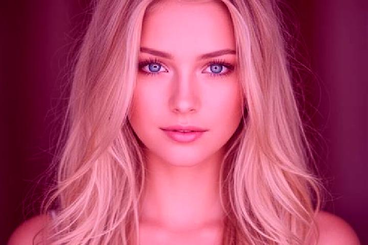 Layla, 23, a blonde grey-eyed mixed companion based in Dalong. Offering Tantra, Couples. Available for incall and outcall, day and evening dates.