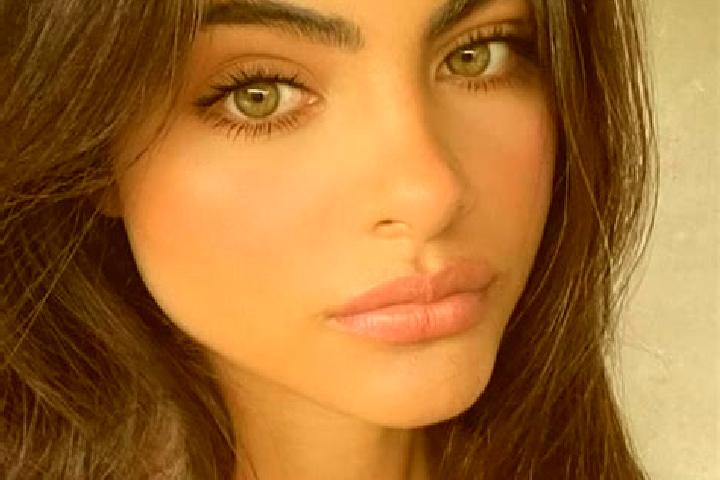 Layla, 23, a brunette dark-eyed mediterranean companion based in Verdun. Offering Erotic Massage, OWO, CIM. Available for incall and outcall, day and evening...