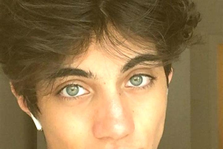 Layla, 23, a chestnut amber-eyed caucasian companion based in Colonia Lomas de San Ramon (Triquis). Offering Roleplay, OWO, Travel Companion. Available for i...