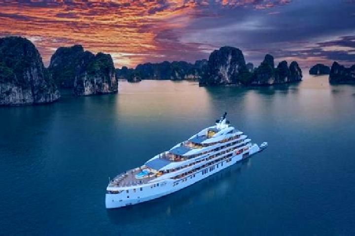 Layla, 23, a chestnut blue-eyed asian companion based in Halong. Offering Girlfriend Experience, A-Level, Travel Companion, Domination. Available for incall ...