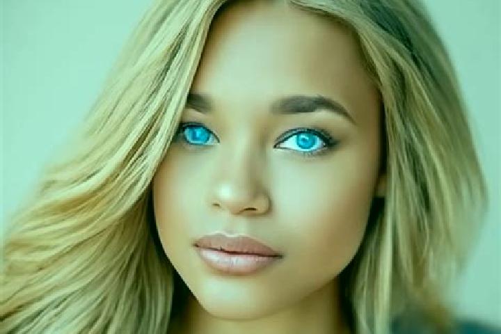 Layla, 23, a dark blonde blue-eyed latina companion based in Harbor Hills. Offering BDSM, CIM, OWO. Available for incall and outcall, day and evening dates.