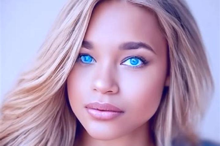Layla, 23, a dark blonde blue-eyed latina companion based in Irmino. Offering CIM, Erotic Massage, Tantra. Available for incall and outcall, overnight bookin...