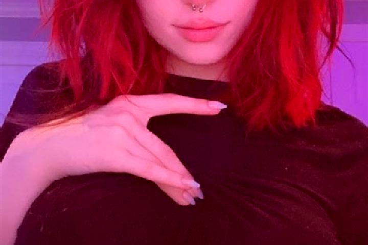 Layla, 23, a red grey-eyed ebony companion based in Krajan Tanjungrejo. Offering BDSM, OWO. Available for incall and outcall, overnight bookings available.