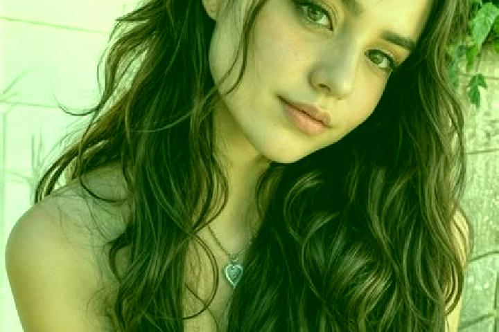 Layla, 23, a red hazel-eyed mediterranean companion based in Vacchereccia. Offering Dinner Date, Deep French Kissing, Couples, Erotic Massage, Prostate Massa...