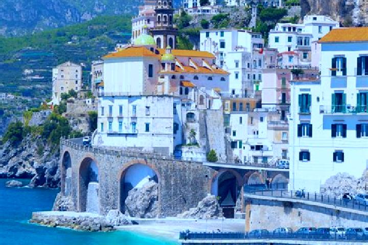 Layla, 23 — Escort in Badalucco, Italy