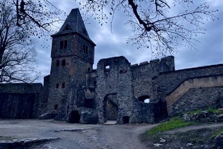 Layla, 23 — Escort in Frankenstein, Germany