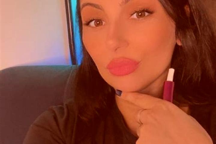 Layla, 23 — Escort in Gruia, Romania