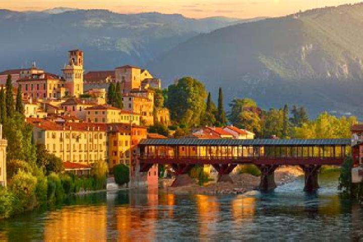 Layla, 23 — Escort in Paderno del Grappa, Italy