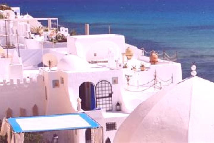 Layla, 23 — Escort in Teboulbou, Tunisia