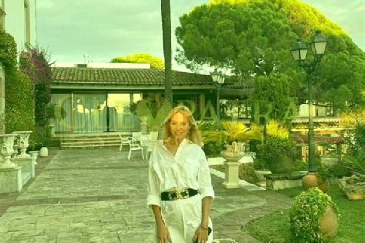 Layla, 24, a blonde dark-eyed mediterranean companion based in Venetico Superiore. Offering 69, BDSM, Erotic Massage. Available for incall and outcall, overn...