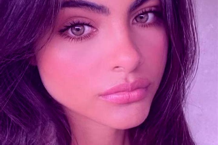Layla, 24, a brunette green-eyed european companion based in Roggiano Gravina. Offering 69, Duos, A-Level, Roleplay. Available for incall and outcall, overni...