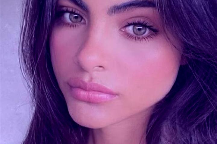 Layla, 24, a brunette grey-eyed indian companion based in Catterall. Offering Overnight, Deep French Kissing, Erotic Massage. Available for incall and outcal...