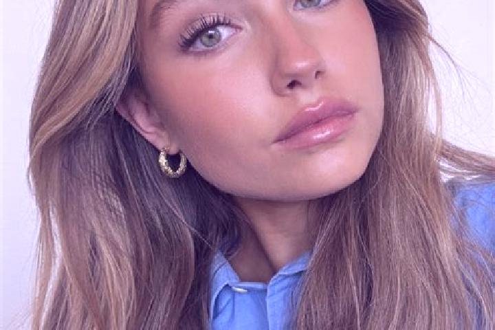Layla, 24, a dark blonde green-eyed asian companion based in Shivaji Nagar. Offering Deep French Kissing, A-Level, Travel Companion, Couples. Available for i...