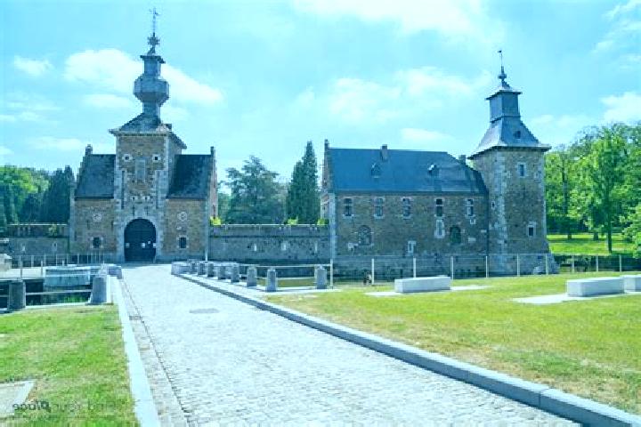 Layla, 24 — Escort in Amay, Belgium