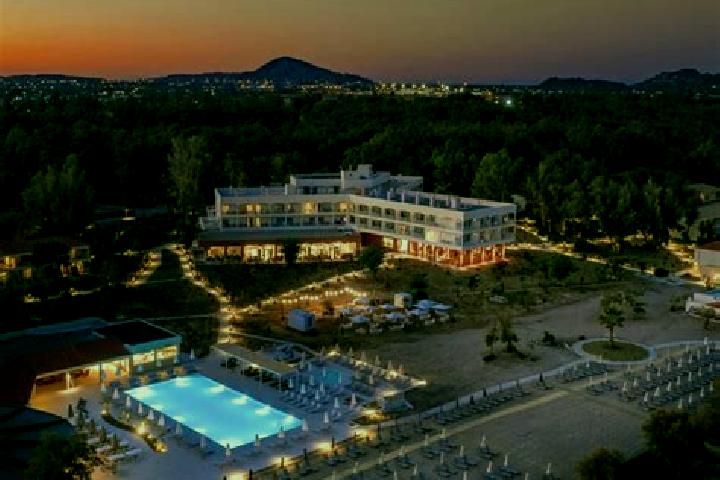 Layla, 24 — Escort in Ano Yerakarion, Greece