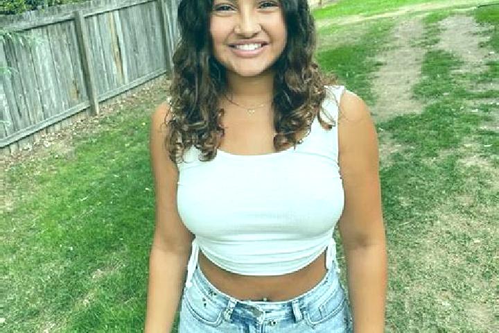 Layla, 24 — Escort in Eagle Butte, United States
