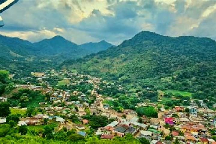 Layla, 24 — Escort in Vallecillo, Honduras