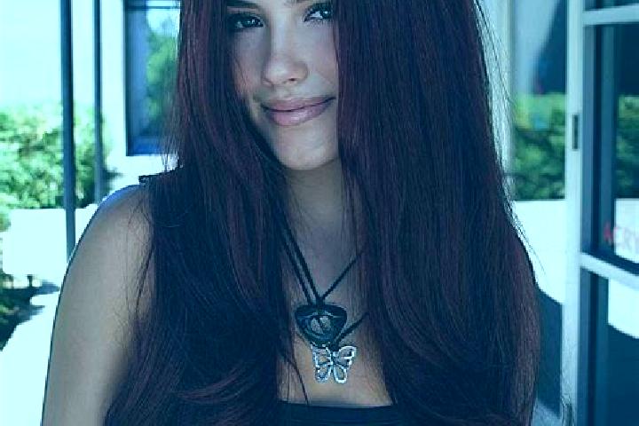 Layla, 25, a auburn brown-eyed caribbean companion based in Drmoul. Offering 69, Domination, Roleplay. Available for incall and outcall, overnight bookings a...