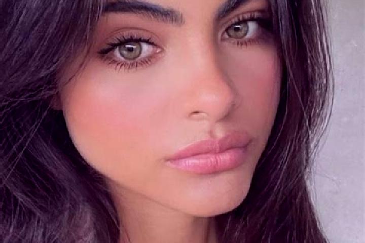 Layla, 25, a brunette brown-eyed indian companion based in Bol shoye Kozino. Offering Party Girl, 69, Dinner Date. Available for incall and outcall, overnigh...