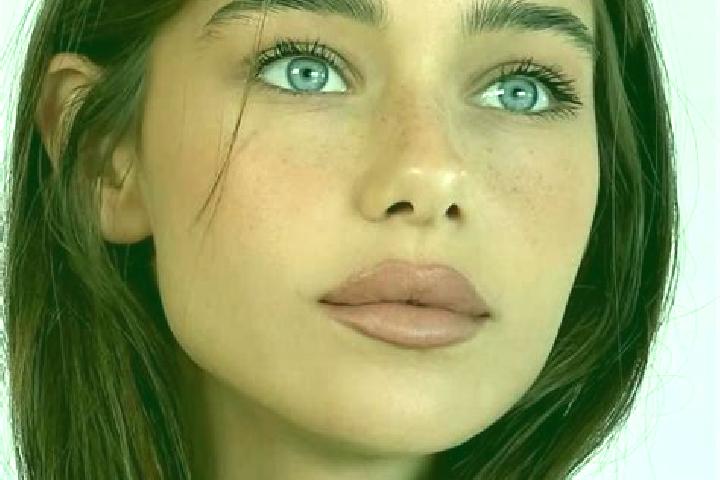 Layla, 25, a brunette brown-eyed indian companion based in Przerobka. Offering Domination, Roleplay, Erotic Massage, Prostate Massage, Overnight. Available f...