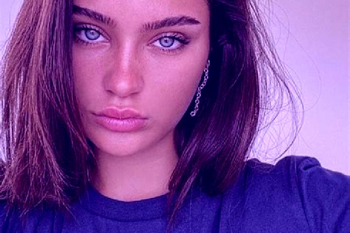 Layla, 25, a brunette dark-eyed mixed companion based in Prundeni. Offering A-Level, Striptease, Domination. Available for incall and outcall, day and evenin...