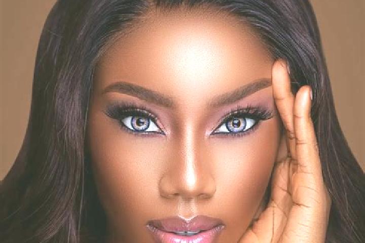 Layla, 25, a chestnut blue-eyed ebony companion based in Banjar Pondok. Offering BDSM, Striptease, Deep French Kissing, Prostate Massage. Available for incal...