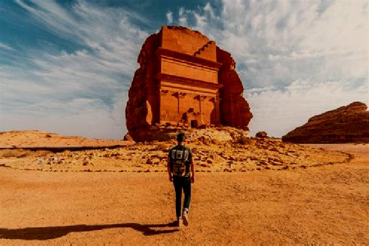 Layla, 25 — Escort in Al Awjam, Saudi Arabia
