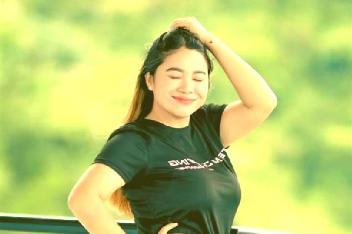 Layla, 25 — Escort in Basdiot, Philippines
