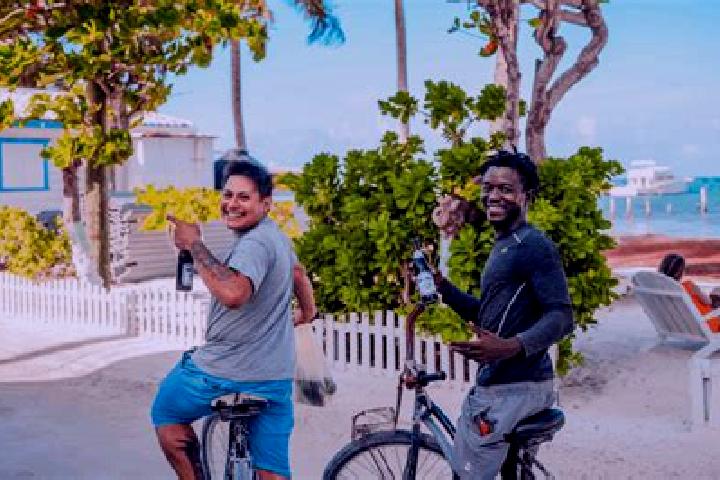 Layla, 25 — Escort in Belize, Angola