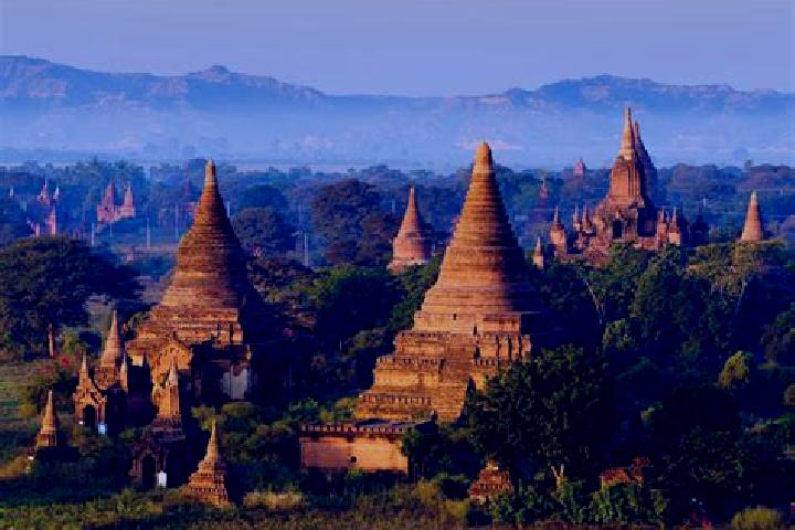 Layla, 25 — Escort in Hnget Pyaw San, Myanmar