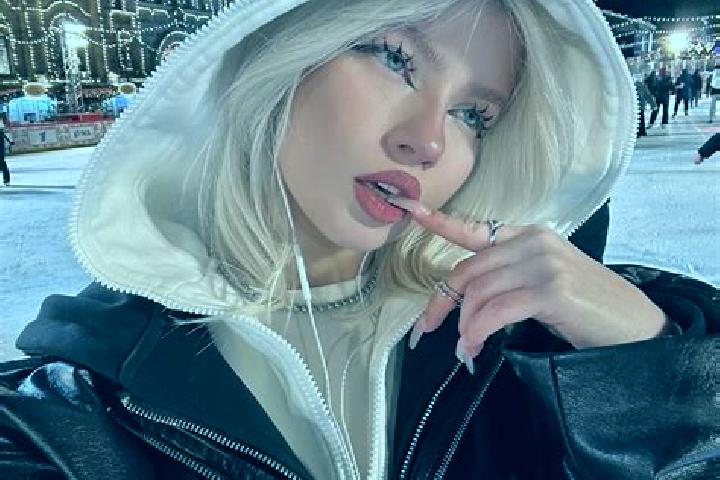 Layla, 25 — Escort in Rayevskaya, Russia