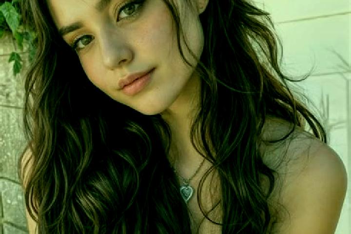 Layla, 26, a auburn amber-eyed middle eastern companion based in Samburesti. Offering Travel Companion, CIM, A-Level. Available for incall and outcall, day a...
