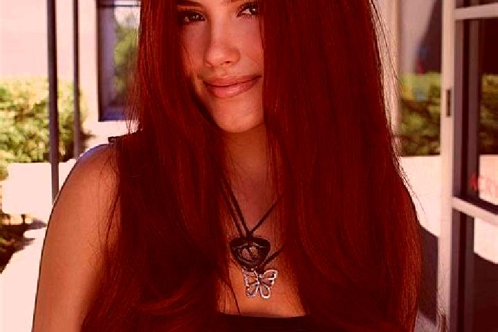 Layla, 26, a auburn dark-eyed caribbean companion based in Poiana. Offering Massage, CIM. Available for incall and outcall, overnight bookings available.