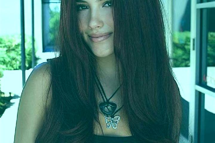 Layla, 26, a auburn dark-eyed european companion based in Marcilly-sur-Vienne. Offering Tantra, Girlfriend Experience, Domination, GFE, OWO. Available for in...