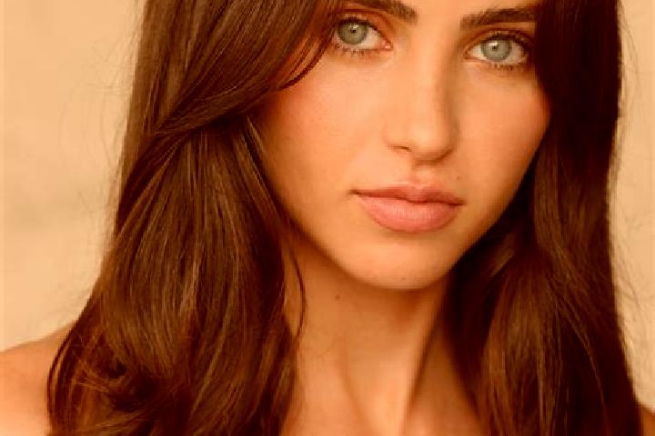 Layla, 26, a brunette blue-eyed latina companion based in Ayvalibag. Offering Fetish, Erotic Massage, A-Level, OWO. Available for incall and outcall, overnig...