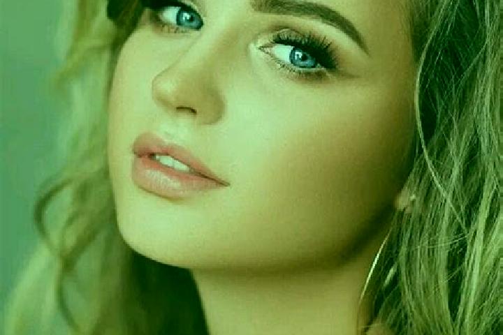 Layla, 26, a dark blonde blue-eyed slavic companion based in Poulo. Offering Girlfriend Experience, Striptease, OWO. Available for incall and outcall, day an...