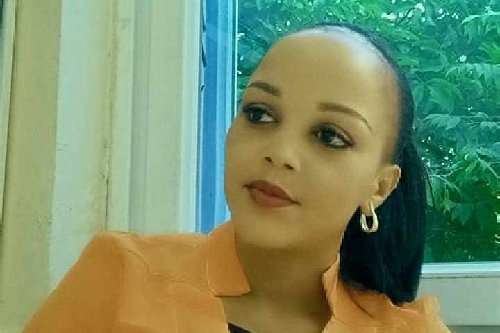 Layla, 26 — Escort in Acy, France