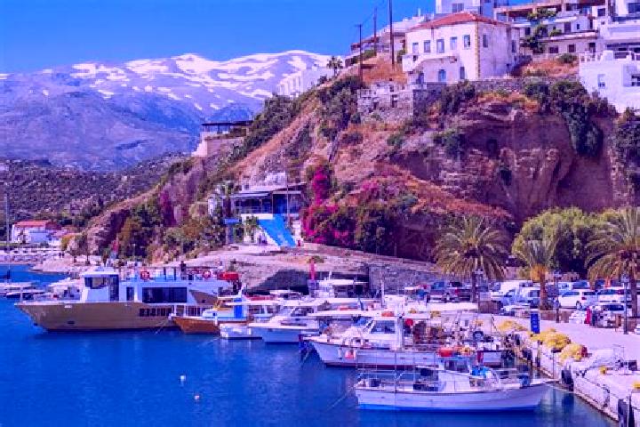 Layla, 26 — Escort in Agia Marina, Greece