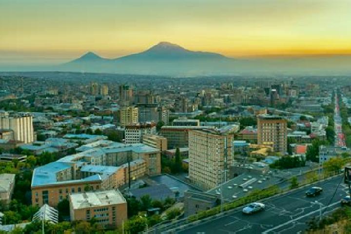 Layla, 26 — Escort in Geghamavan, Armenia