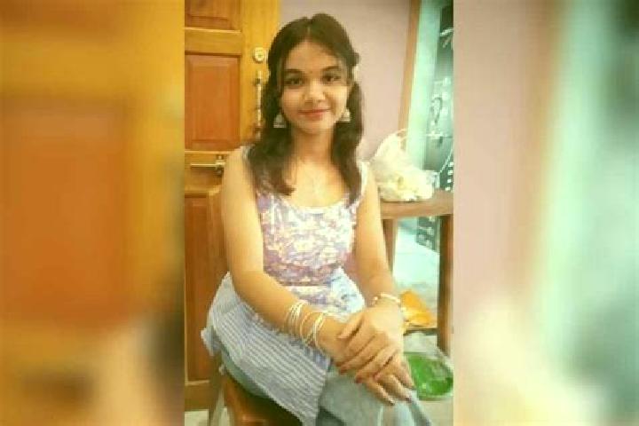 Layla, 26 — Escort in Krishnanagar, India
