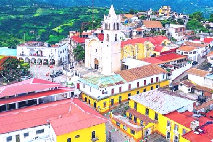 Layla, 26 — Escort in La Zacualpa, Mexico
